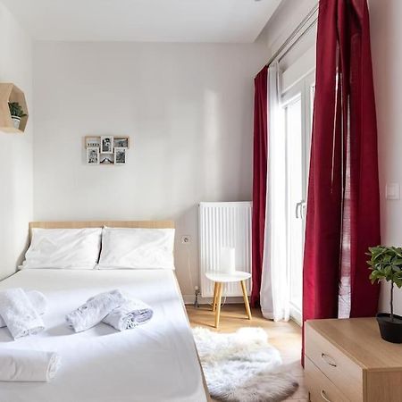 Red Velvet Apt Near City Centre Tesalonika Bagian luar foto